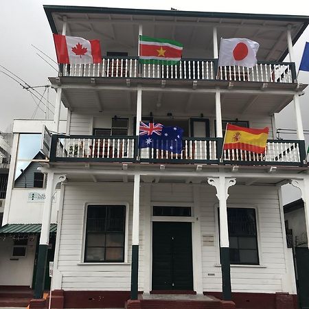 Guesthouse De Kleine Historie Paramaribo Eksteriør billede