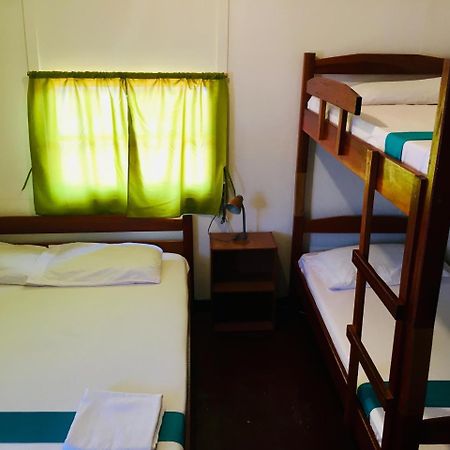 Guesthouse De Kleine Historie Paramaribo Eksteriør billede