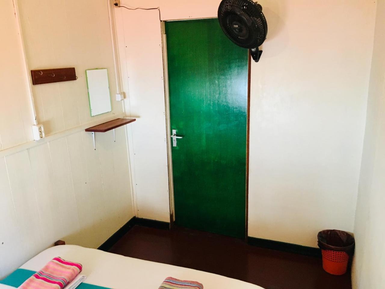 Guesthouse De Kleine Historie Paramaribo Eksteriør billede